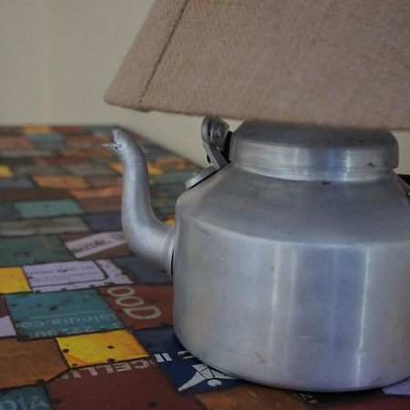 Bed & Chai Guesthouse New Delhi Bagian luar foto