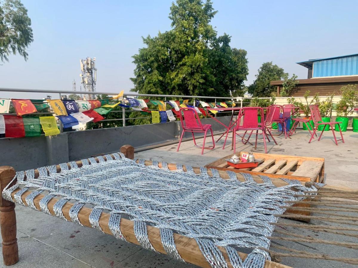 Bed & Chai Guesthouse New Delhi Bagian luar foto