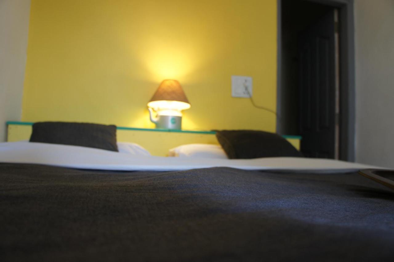 Bed & Chai Guesthouse New Delhi Bagian luar foto