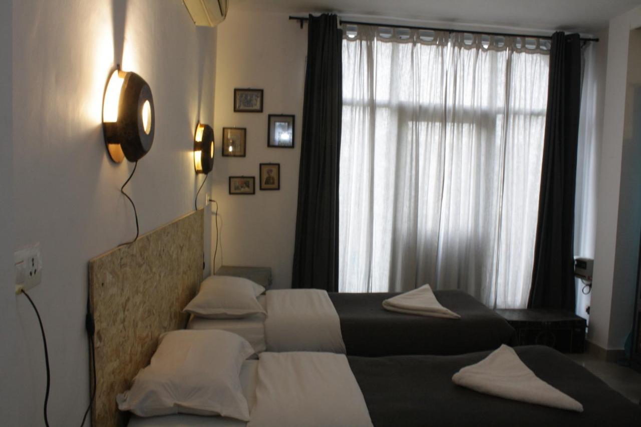 Bed & Chai Guesthouse New Delhi Bagian luar foto