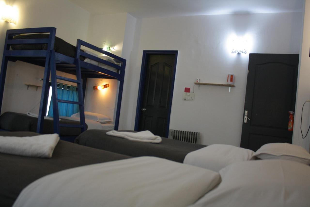 Bed & Chai Guesthouse New Delhi Bagian luar foto