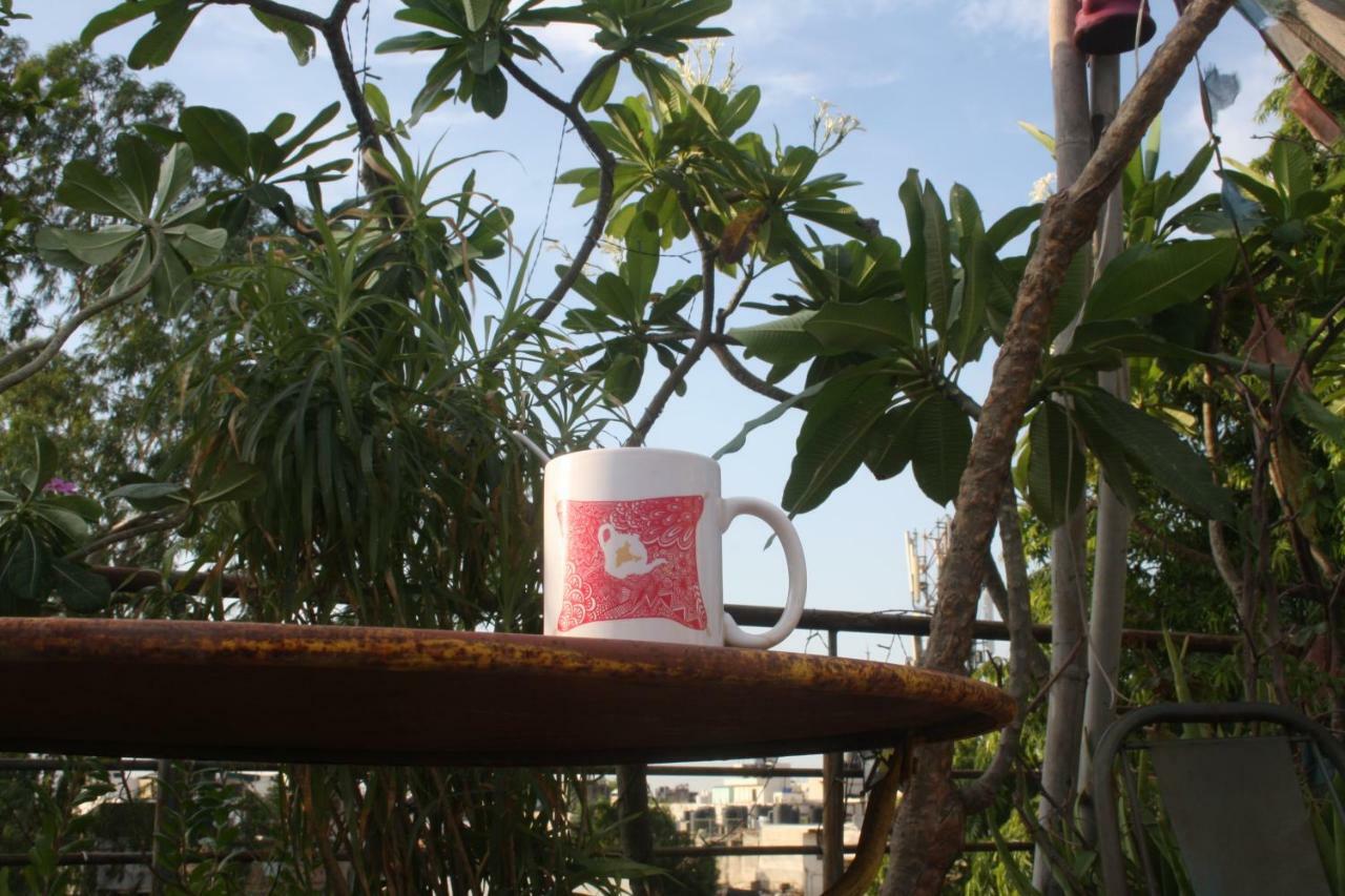 Bed & Chai Guesthouse New Delhi Bagian luar foto
